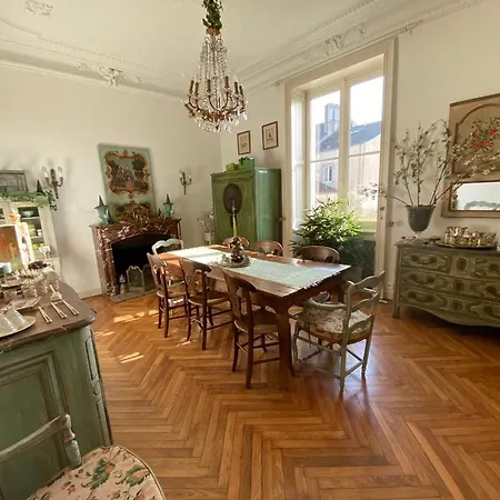 Le Celadon בית הארחה מונטגו