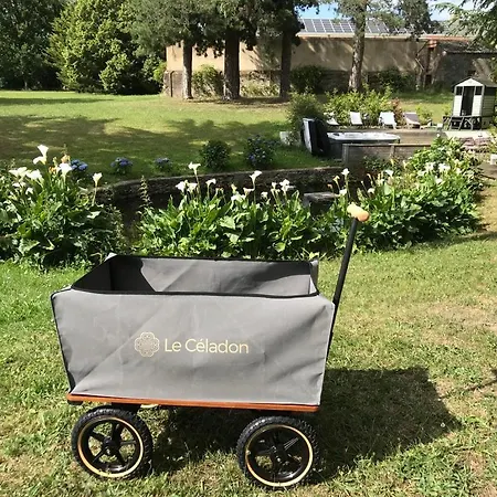 Le Celadon בית הארחה