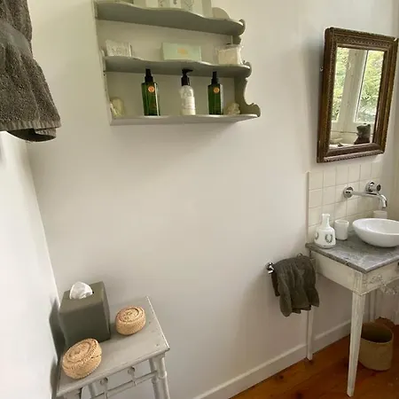 Le Celadon בית הארחה