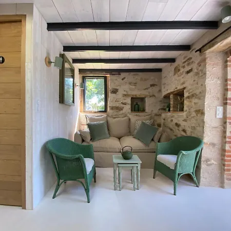 Le Celadon בית הארחה