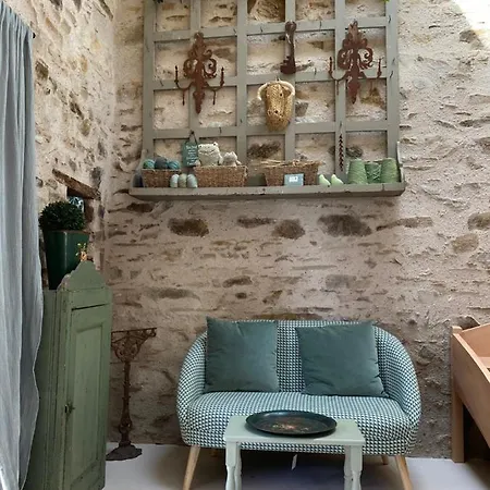 Le Celadon モンテギュ